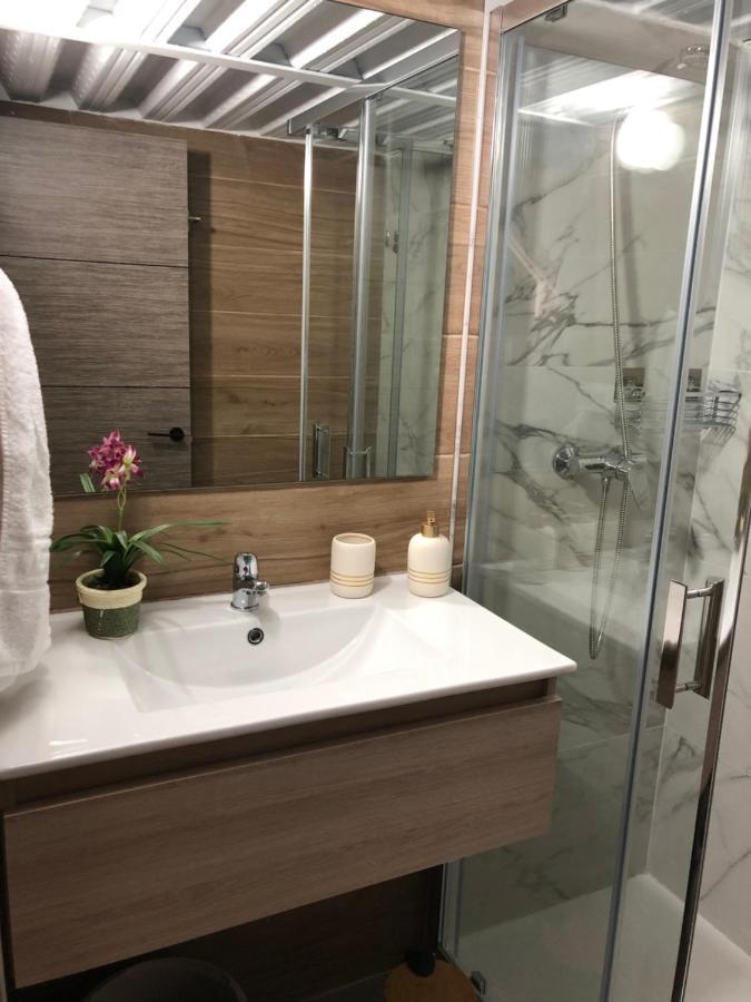 Loft 2 , San Ignacio Maracena Apartment Luaran gambar
